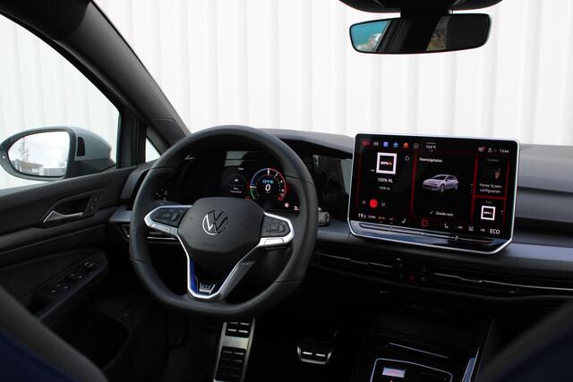 Volkswagen GOLF 1.5 eHybrid GTE | Panorama dak | Stoel/Stuur verwarming | 360° Camera | Schuif/Kantel dak | Adaptive cruise controler | Keyless start | Apple CarPlay/Android Auto | IQ.Lights | Climate controle | Parkeersensoren | Navigatie |