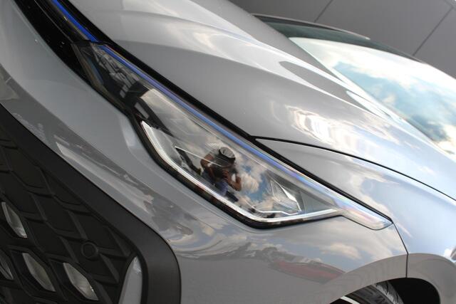 Volkswagen GOLF 8.5 1.5 eHybrid GTE 272 Pk | Panorama dak | Stoel/Stuur verwarming | 360* Camera | Schuif/Kantel dak | Adaptive cruise controler | Keyless start | Apple CarPlay/Android Auto | Draadloze telefoonlader | IQ.Lights | Climate controle | Parkeersensoren V+A | Navigatie |