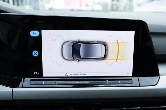 Volkswagen GOLF 1.0 eTSI DSG Life | Navigatie Discover Media | Apple Carplay | Android Auto | LED Koplampen | Cruise Control Adaptief | Climate Control | Lichtmetalen Velgen