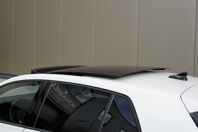 Volkswagen GOLF 2.0 TSI GTI | Pano | H&K | Stoelverwarming/verkoeling | Black Pack | Dodehoek | Leder |