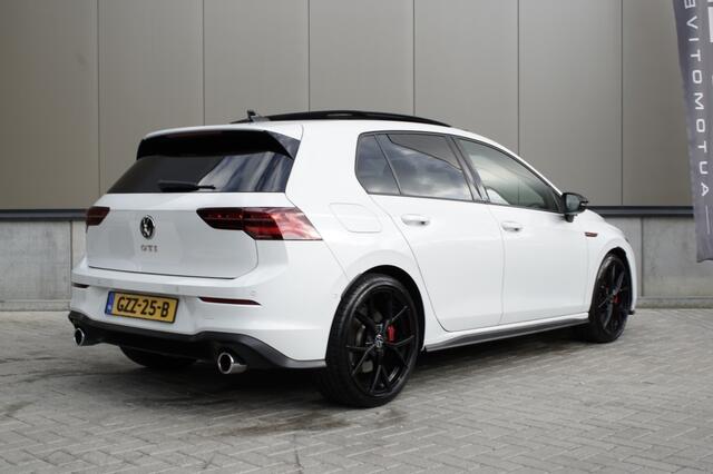 Volkswagen GOLF 2.0 TSI GTI | Pano | H&K | Stoelverwarming/verkoeling | Black Pack | Dodehoek | Leder |