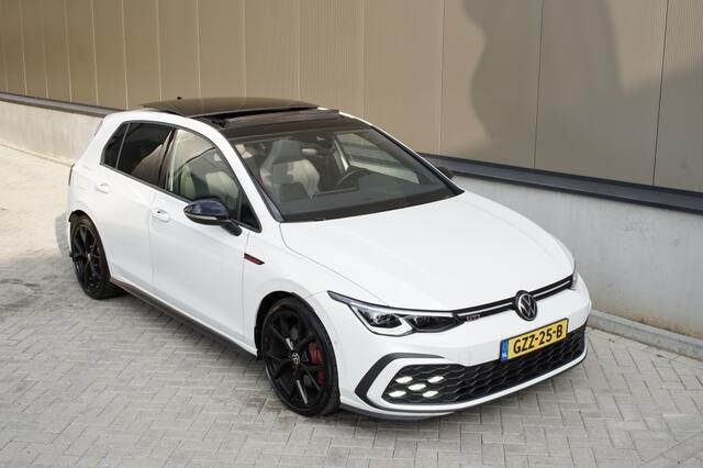 Volkswagen GOLF 2.0 TSI GTI | Pano | H&K | Stoelverwarming/verkoeling | Black Pack | Dodehoek | Leder |