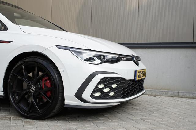 Volkswagen GOLF 2.0 TSI GTI | Pano | H&K | Stoelverwarming/verkoeling | Black Pack | Dodehoek | Leder |