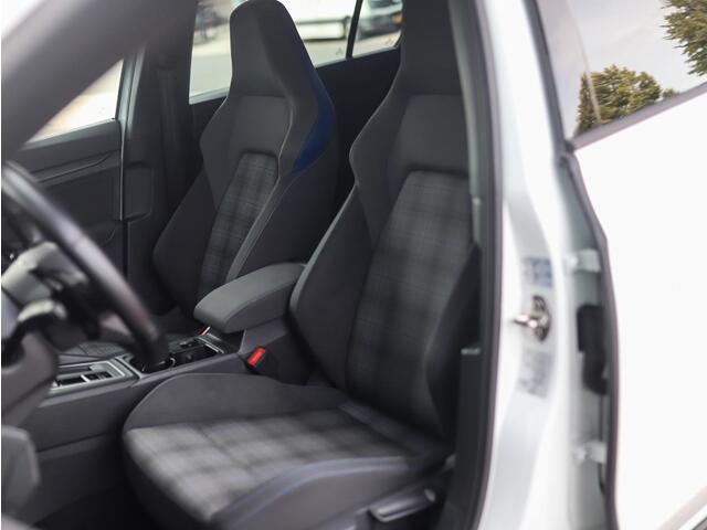 Volkswagen GOLF 1.4 eHybrid GTE | Stoel/Stuurverw. | Carplay | ACC | PDC | 3-Zone Airco