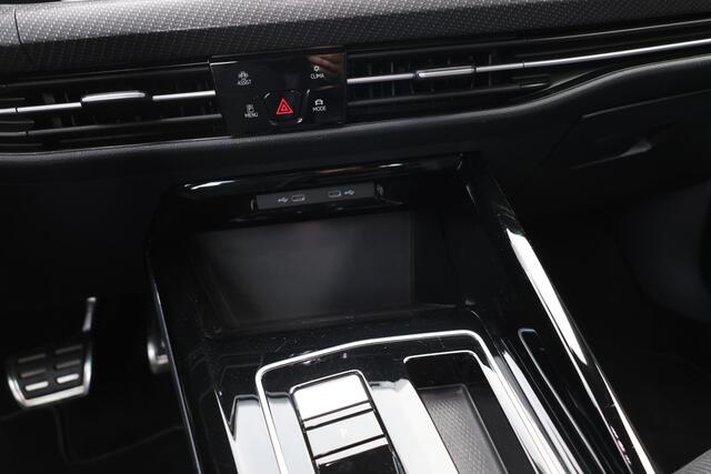 Volkswagen GOLF 1.5 eTSI R-Line, Automaat, Zeer compleet, 17 inch, Cruise, Clima, Digitaal dash, Parkeersensoren, Led, Prachtige uitvoering, Apple en Android we connect