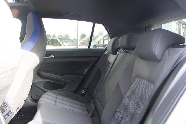 Volkswagen GOLF 1.4 eHybrid GTE DSG,SCHUIFDAK,NAVI/CAM,IQ.LIGHT,HUD,TREKHAAK