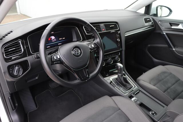 Volkswagen GOLF 1.0 TSI Highline 115pk DSG7