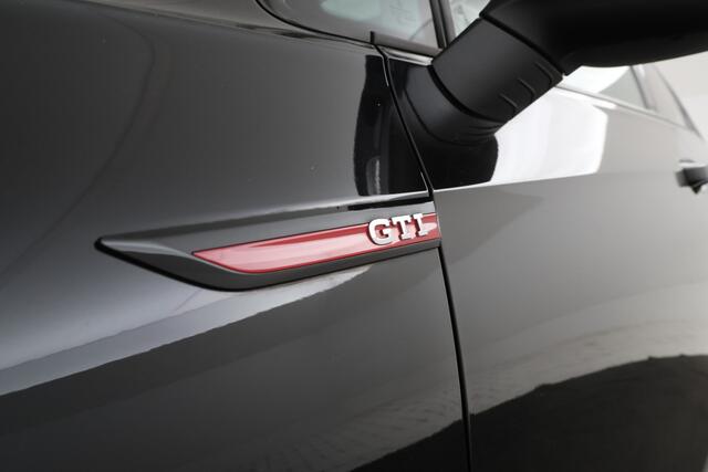 Volkswagen GOLF 2.0 TSI GTI Panorama, Digitaldash, Trekhaak