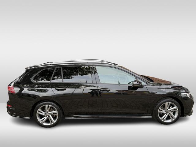Volkswagen GOLF Variant 1.5 eTSI R-Line Business | headup display | wegklapbare trekhaak | stuurverwarming | stoelverwarming |
