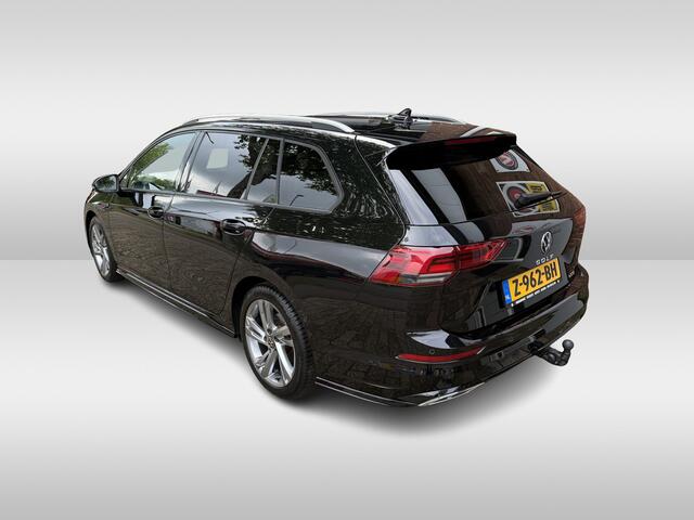 Volkswagen GOLF Variant 1.5 eTSI R-Line Business | headup display | wegklapbare trekhaak | stuurverwarming | stoelverwarming |