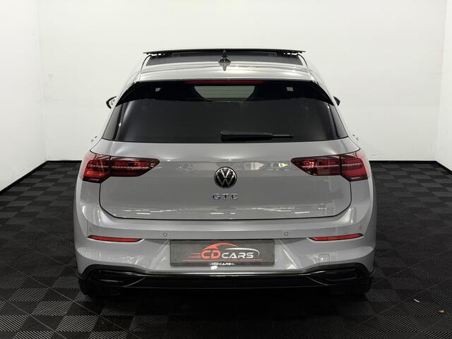Volkswagen GOLF 1.4 eHybrid GTE Panoramadak, Camera, Navi, Stoelverwarming, Cruise control adaptief, Keyless start, Rijstrook correctie