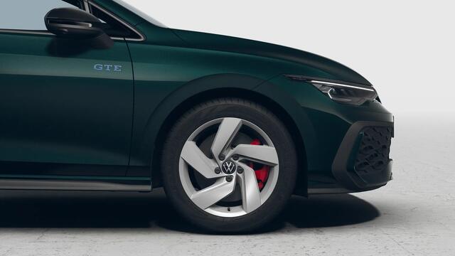 Volkswagen GOLF 1.5 eHybrid 272 6DSG GTE | 'App-Connect' draadloze smartphone integratie | Achterbank in ongelijke delen neerklapbaar incl. middenarmsteun en doorlaadmogelijkheid | Afstandscontrolesysteem (Front Assist)