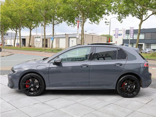 Volkswagen GOLF GTE 1.5 eHybrid 272PK | Panodak | Leer | 19" | Black Style | Garantie 2030 | Head-up| Stoel Ventilatie | Memory |