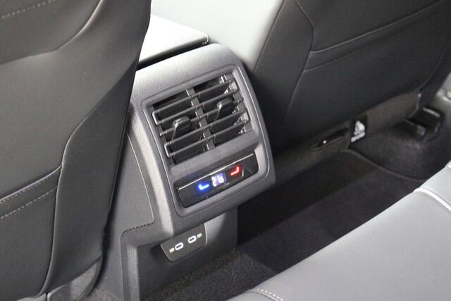 Volkswagen GOLF 1.5 eTSI DSG Energy Edition Panoramadak | Navigatie | Harman Kardon Audio | Fabrieksgarantie
