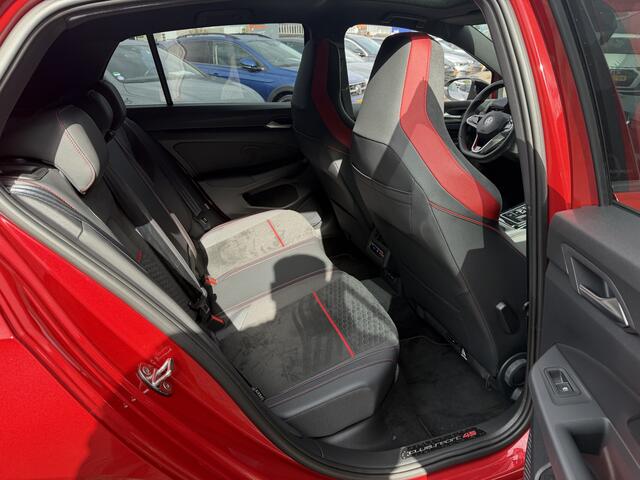 Volkswagen GOLF GTI 2.0 300pk Clubsport 45 Jahre / Akra / Panoramadak / H&K / Head up