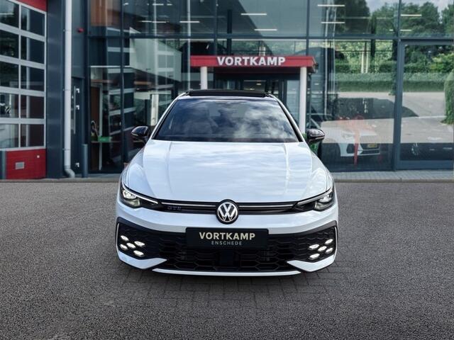 Volkswagen GOLF 1.5 TSI EHYBRID GTE 272PK PANO-DAK/TREKHAAK/LEDER/IQ-LIGHTS/HUD/