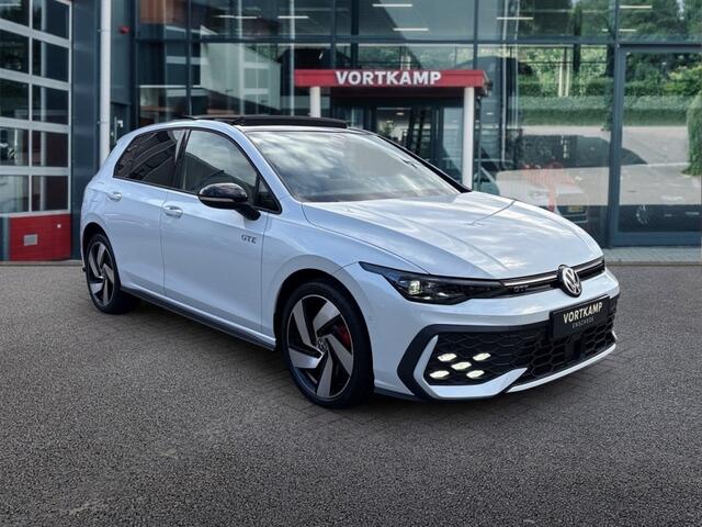 Volkswagen GOLF 1.5 TSI EHYBRID GTE 272PK PANO-DAK/TREKHAAK/LEDER/IQ-LIGHTS/HUD/