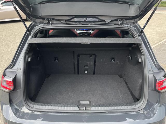 Volkswagen GOLF 2.0 TSI GTI APPLE CARPL. ADNROID AUTO | ACC | PANORAMA DAK | 360° CAMERA | 265PK | STOEL/STUUR VERWARMING |