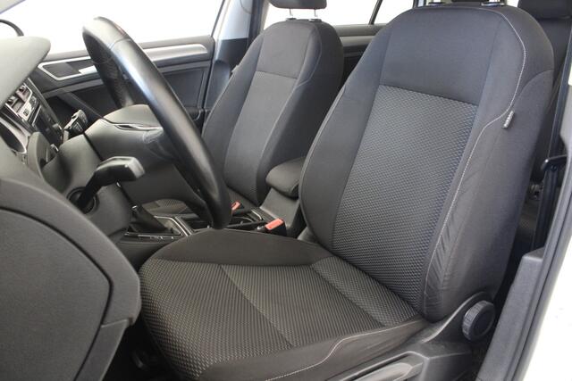 Volkswagen GOLF 1.0 TSI Trendline