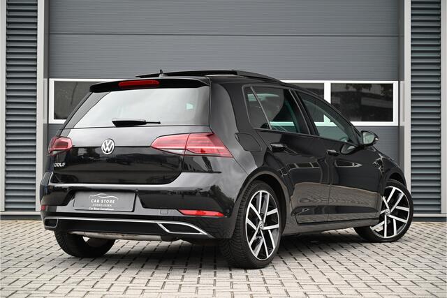 Volkswagen GOLF 1.4 TSI HIGHLINE / PANO / VIRTUAL COCKPIT / LED MATRIX / CAMERA / MASSAGE / ACC / LANE ASSIST / BLIND SPOT