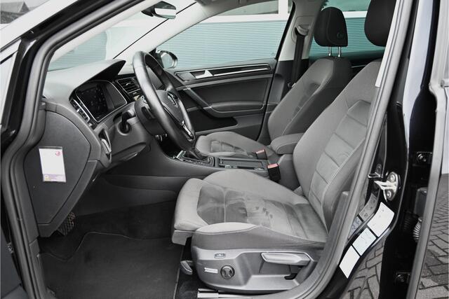 Volkswagen GOLF 1.4 TSI HIGHLINE / PANO / VIRTUAL COCKPIT / LED MATRIX / CAMERA / MASSAGE / ACC / LANE ASSIST / BLIND SPOT