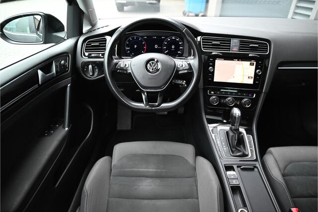 Volkswagen GOLF 1.4 TSI HIGHLINE / PANO / VIRTUAL COCKPIT / LED MATRIX / CAMERA / MASSAGE / ACC / LANE ASSIST / BLIND SPOT