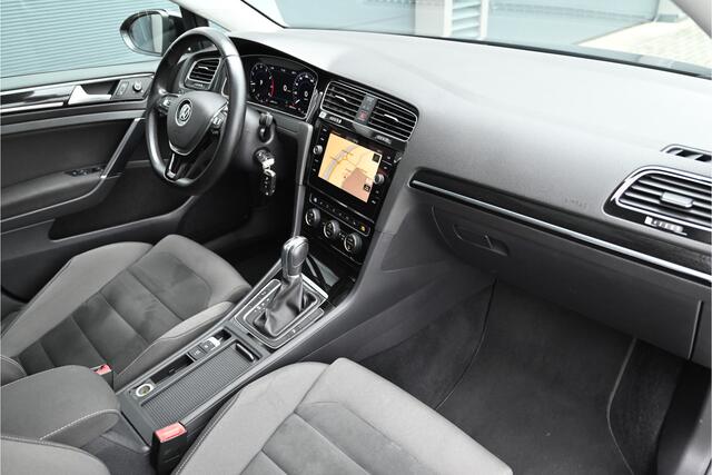 Volkswagen GOLF 1.4 TSI HIGHLINE / PANO / VIRTUAL COCKPIT / LED MATRIX / CAMERA / MASSAGE / ACC / LANE ASSIST / BLIND SPOT