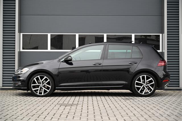 Volkswagen GOLF 1.4 TSI HIGHLINE / PANO / VIRTUAL COCKPIT / LED MATRIX / CAMERA / MASSAGE / ACC / LANE ASSIST / BLIND SPOT