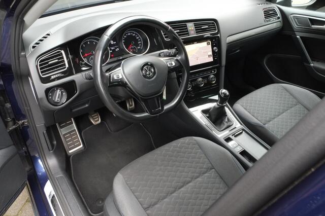 Volkswagen GOLF Variant 1.0 TSI Join | Navigatie | Carplay | Stoelverwarming