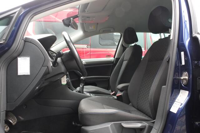 Volkswagen GOLF Variant 1.0 TSI Join | Navigatie | Carplay | Stoelverwarming