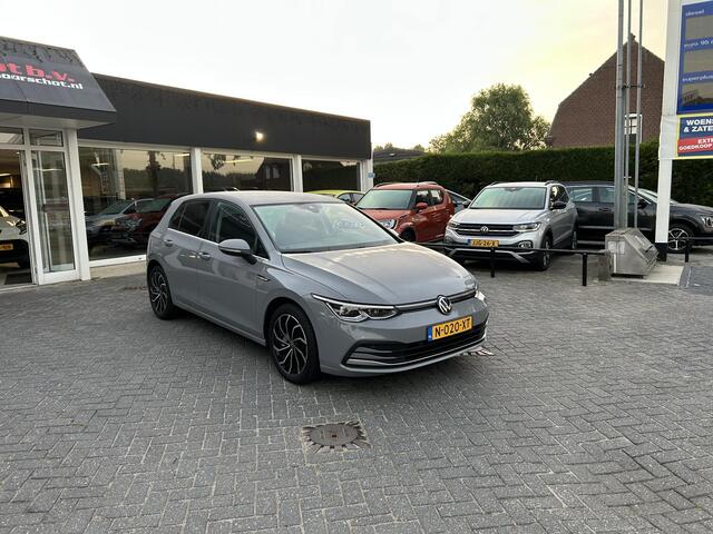 Volkswagen GOLF 1.5 eTSI R-Line Business