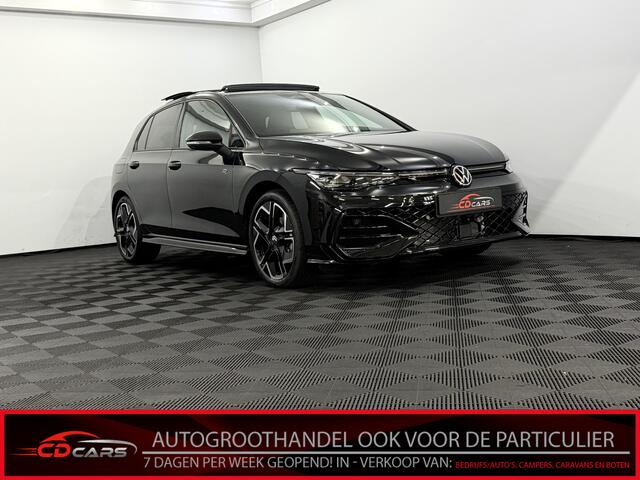 Volkswagen GOLF 1.5 TSI R-Line Edition Panoramadak, 360 Camera, Apple carplay, Winterpakket, Rijstrook correctie, Cruise control adaptief, 18 Inch velgen, 2 jaar garantie