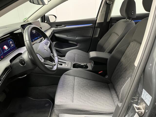 Volkswagen GOLF 1.5 eTSI Life / AUTOMAAT/ ADAPTIVE CRUISE/ APP-CONNECT/ PARK.SENSOREN V+A/ STUUR+STOELVERWARM./ HEAD-UP/ DIGITAL DASH/ NAVI/ DAB/ CLIMA