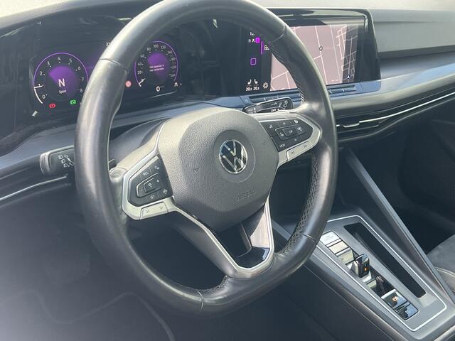 Volkswagen GOLF 1.5 eTSI R-Line | IQ light | Stoel + Stuur verwarming | Ergo Stoelen