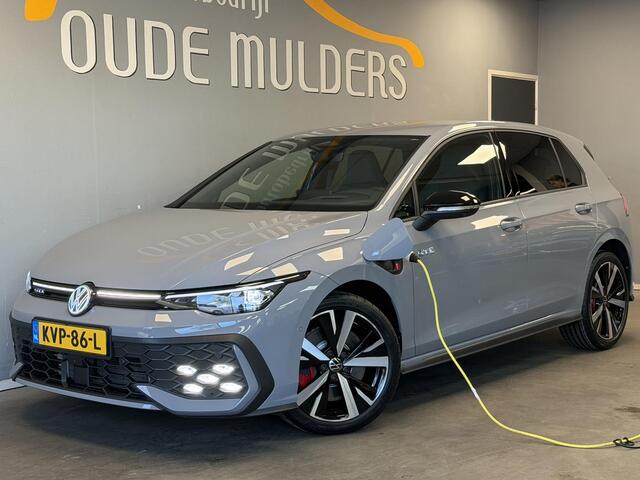 Volkswagen GOLF 1.5 eHybrid GTE | Adaptive cruise | 360 | Head-up | Sfeer | IQ light |Stoelverwarming | Carplay |