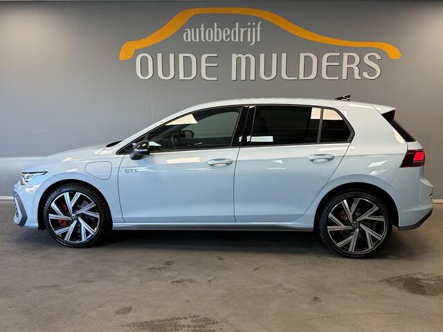 Volkswagen GOLF 1.5 eHybrid GTE | Adaptive cruise | Head-up | Sfeer | Achteruitrijcamera |Stoelverwarming | Carplay |