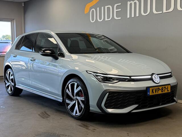 Volkswagen GOLF 1.5 eHybrid GTE | Adaptive cruise | Head-up | Sfeer | Achteruitrijcamera |Stoelverwarming | Carplay |