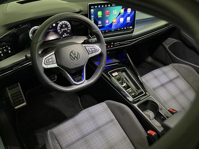 Volkswagen GOLF 1.5 eHybrid GTE | Adaptive cruise | Head-up | Sfeer | Achteruitrijcamera |Stoelverwarming | Carplay |