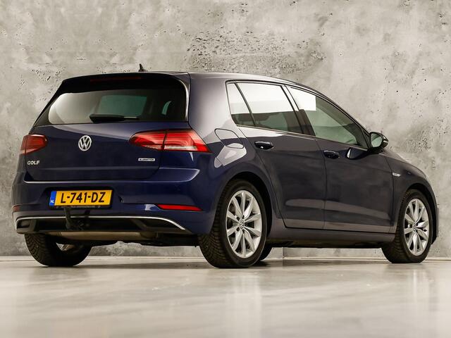 Volkswagen GOLF 1.5 TSI Sportline (APPLE CARPLAY, GROOT NAVI, CLIMATE, STOELVERWARMING, SPORTSTOELEN, LED KOPLAMPEN, PARKEERSENSOREN, ADAPTIVE CRUISE, NIEUWSTAAT)