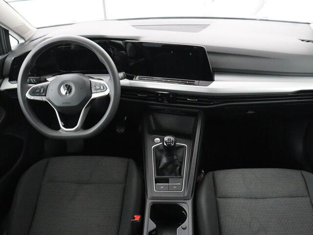 Volkswagen GOLF Variant 1.0 TSI Golf | Adaptive cruise | Bluetooth | Virtueel dashboard | Climate control | Park assist | Trekhaak | 17" velgen