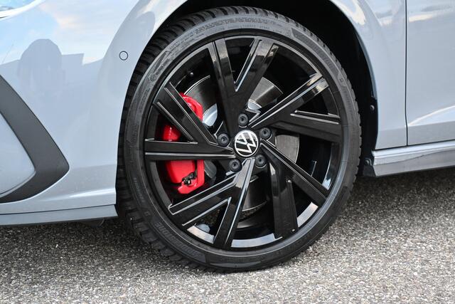 Volkswagen GOLF 1.4 eHybrid GTE Black Style | IQ-Light | Head-Up | Trekhaak | Apple-Carplay |
