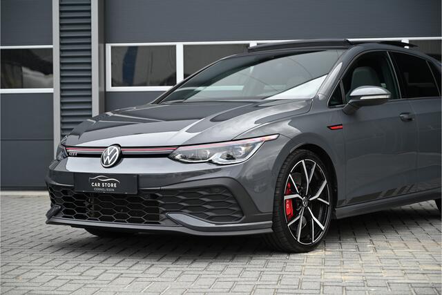 Volkswagen GOLF 2.0 TSI GTI CLUBSPORT 300 PK / PANO / LEDER / IQ LIGHTS / MEMORY / STOELKOELING / BLIND SPOT / KEYLESS / 19"