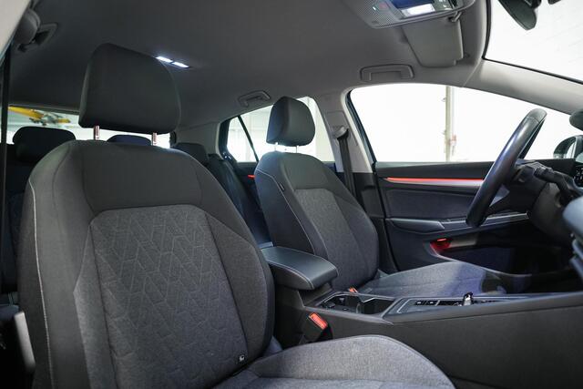 Volkswagen GOLF 1.0 eTSI Life Business Automaat | Virtual cockpit | Adaptive cruise | Navi | Winter Pakket | All-season