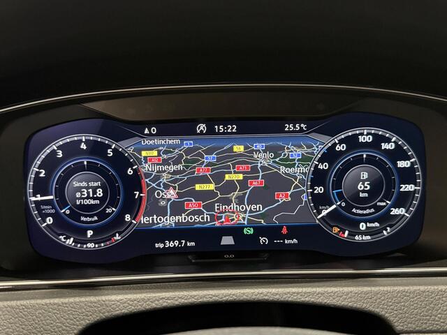 Volkswagen GOLF Variant 1.5 TSI Highline Business R | Trekhaak | Leder | Camera | Apple CarPlay / Android Auto |