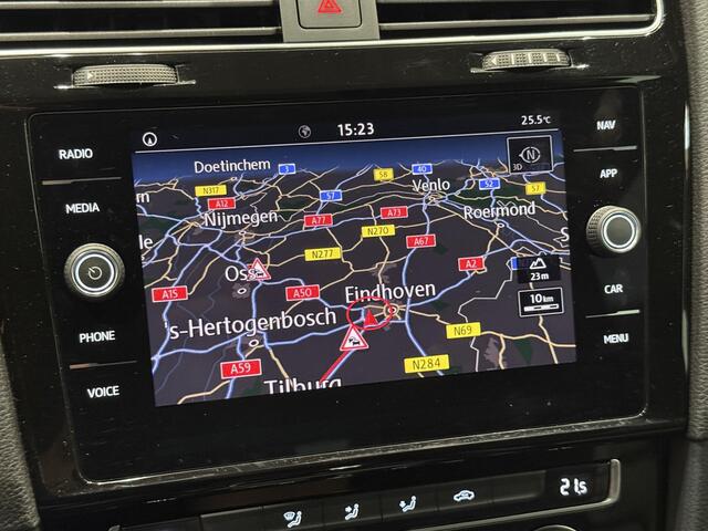 Volkswagen GOLF Variant 1.5 TSI Highline Business R | Trekhaak | Leder | Camera | Apple CarPlay / Android Auto |