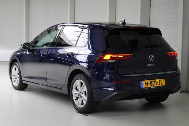 Volkswagen GOLF 1.0 TSI Life Apple Carplay | Android Auto | PDC voor en achter | Cruise control
