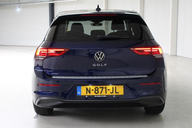 Volkswagen GOLF 1.0 TSI Life Apple Carplay | Android Auto | PDC voor en achter | Cruise control