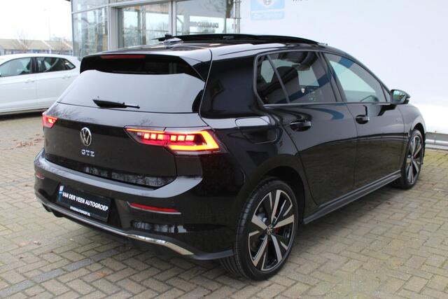 Volkswagen GOLF 8.5 1.5 eHybrid GTE 272 Pk | Panorama dak | Stoel/Stuur verwarming | 360* Camera | Schuif/Kantel dak | Adaptive cruise controler | Keyless start | Apple CarPlay/Android Auto | Draadloze telefoonlader | IQ.Lights | Climate controle | Parkeersensoren V+A | Navigatie |