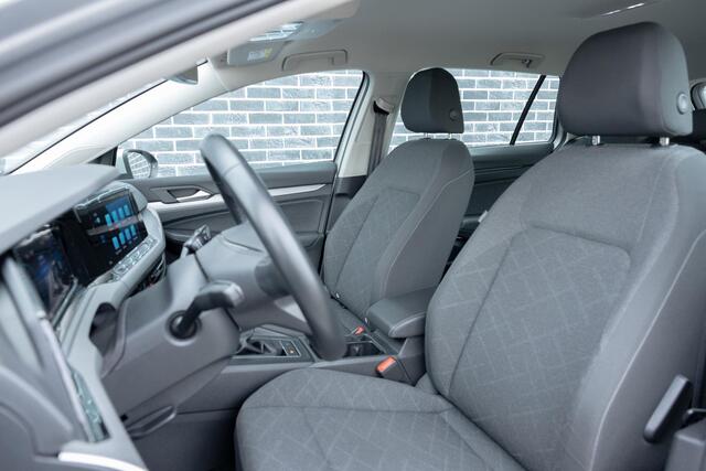Volkswagen GOLF Variant 1.0 TSI Life | Parkeersensoren | Climate Control | LED Koplampen | Cruise Control Adaptief | Navigatie Discover Media | Apple Carplay | Android Auto | Digital Cockpit Pro | Lichtmetalen Velgen