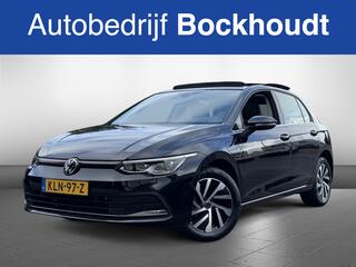 Volkswagen GOLF 1.4 eHybrid Style | Panorama Dak | Sfeer
